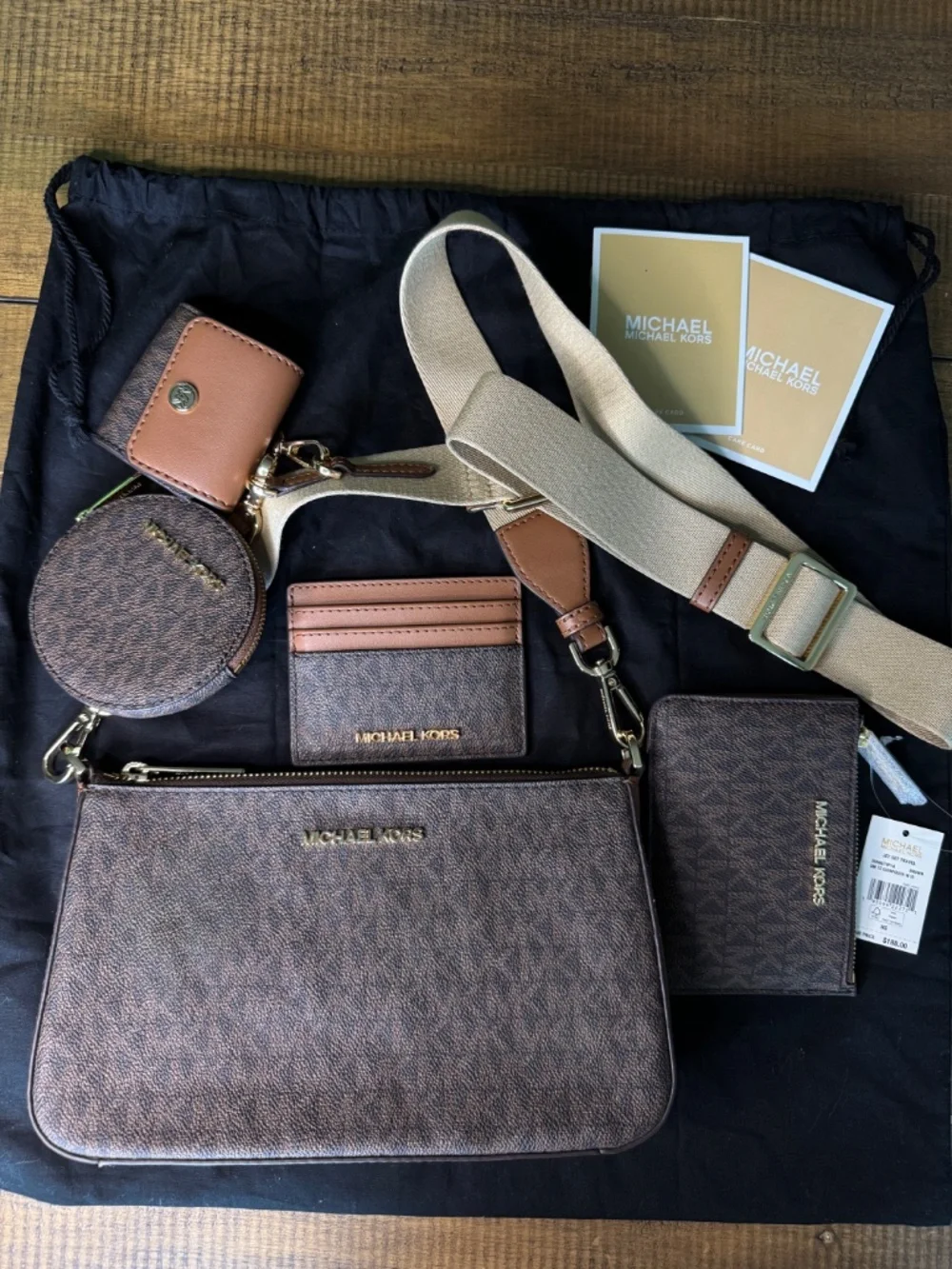 NWT Michael Kors Jet Set